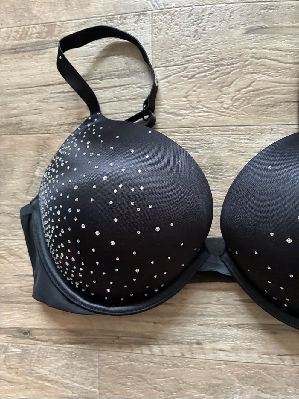 Victoria Secret Rhinestone Sparkle Bombshell Push Up Satin Bra - Picture 3 of 13